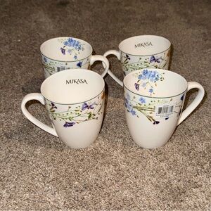 4 Mikasa Quinn Floral 12 oz Mugs Cups Glasses Bone China Purple Blue Flowers